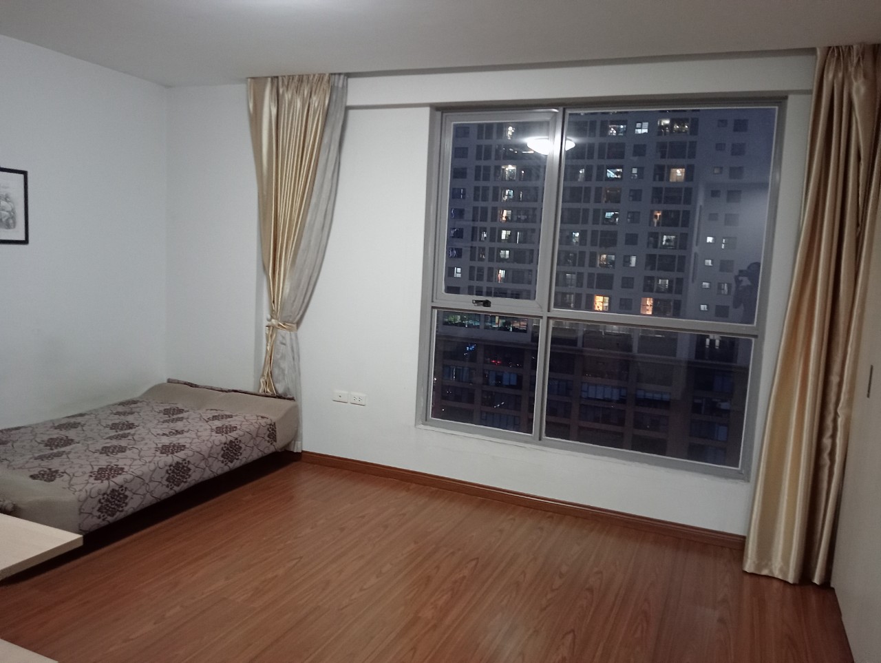 Apartment for rent in Star Tower Duong Dinh Nghe, Yen Hoa, Cau Giay 1