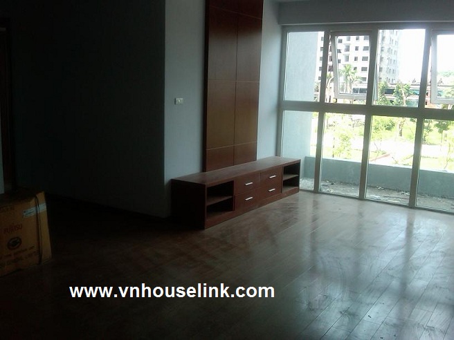 Apartment with 3 bedrooms in Trung Van Urban Area