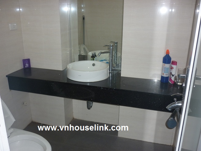 Nice apartment for rent in Hanoi, Me Tri Ha, Tu Liem Dist 1
