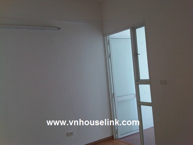 Unfurnished Apartment for rent in Me Tri Thuong 1
