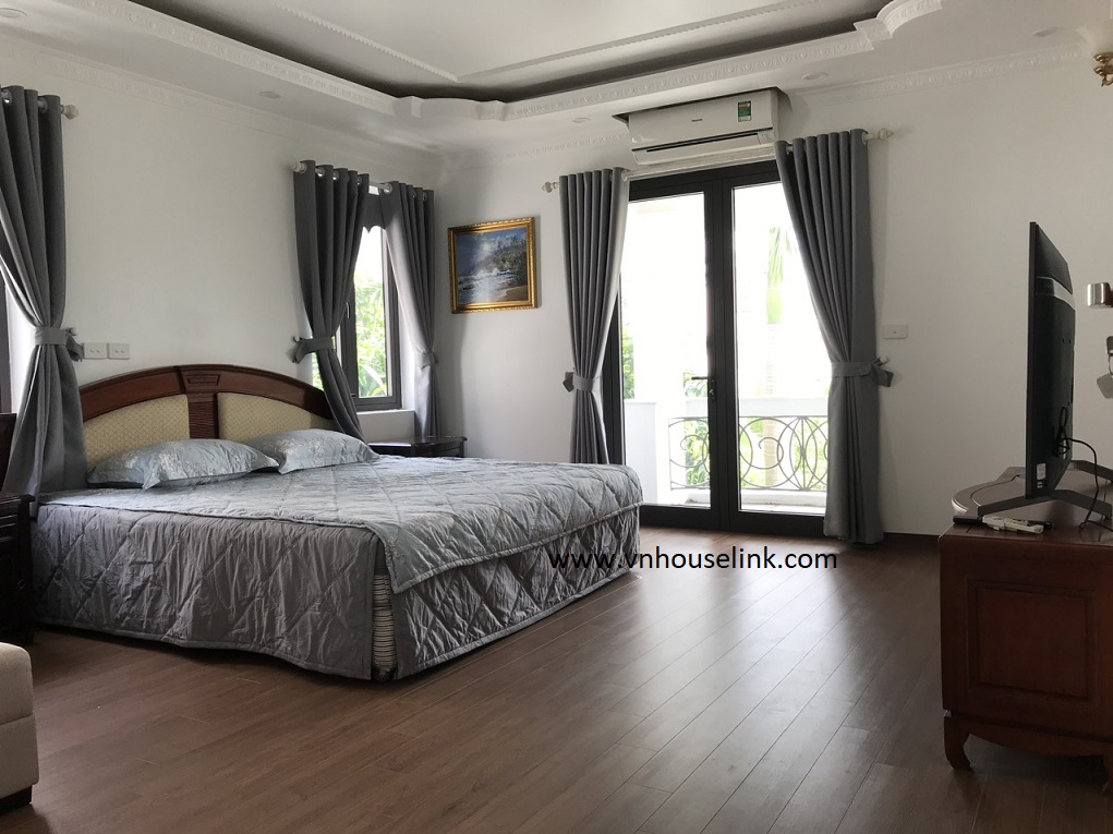 Villas for rent in T1 Ciputra fully furniture 1
